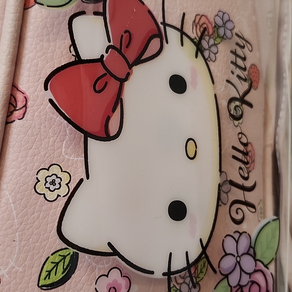 Hello Kitty & Friends X Primark 3pc Set & Matching Wild Fable Scrunchies - Picture 8 of 16